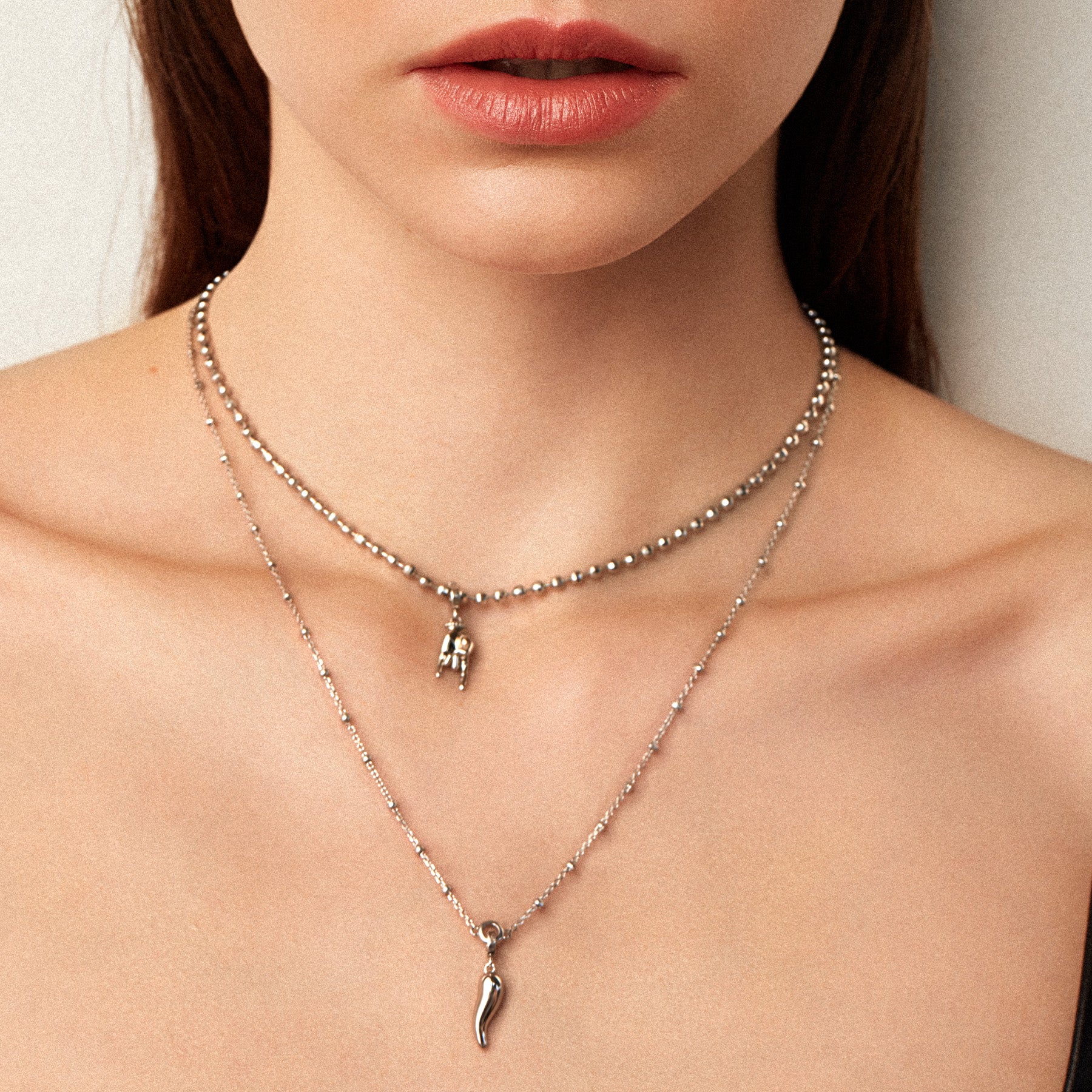 Rosato Charm mano corna storie - Vista 2